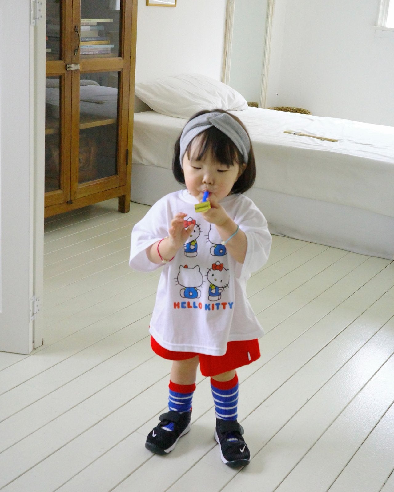 Kitchy Kitchy Tee Korean toddler t-shirt in light heather made in Korea