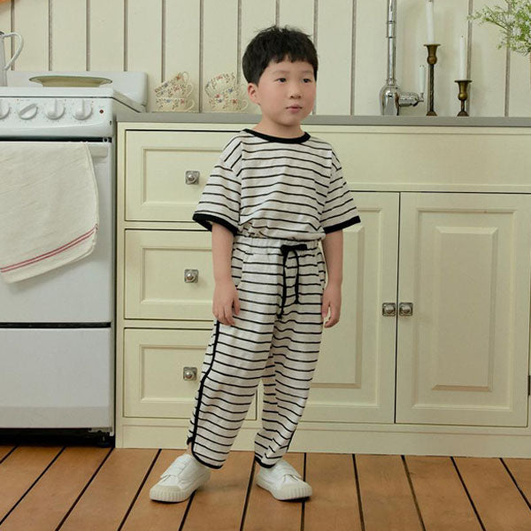 Stripe Ankle-Length Pants Korean toddler pants in red made in Korea