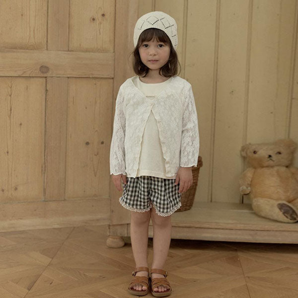Pretty Check Ruffle Shorts Korean toddler shorts in brick(pink) made in Korea