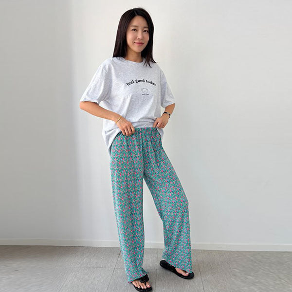 Flower Pleated Pants Mom Korean kids pants in black made in Korea