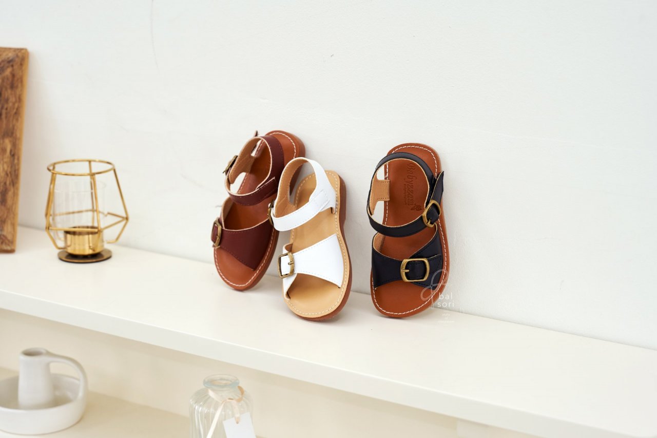 A137 Venti Sandals Korean toddler shoes in white made in Korea