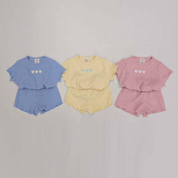 Heart Ppyong Ppyong Nalnali Set Korean toddler set in milky yellow made in Korea