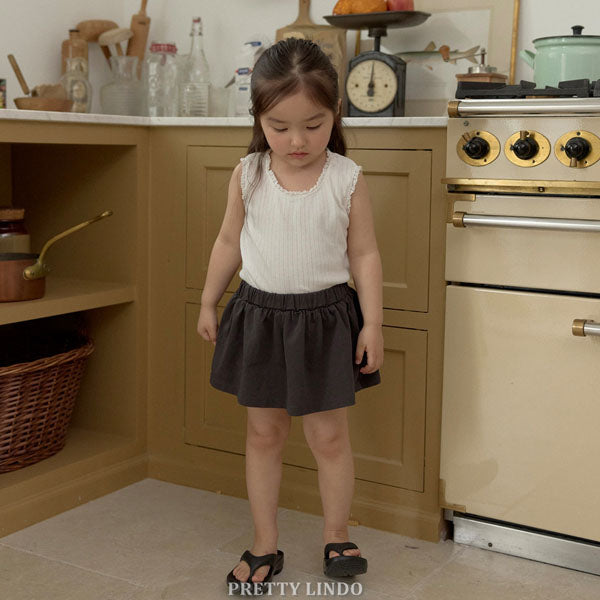 Pretty Pastel Skirt Korean toddler skirt in ivory made in Korea