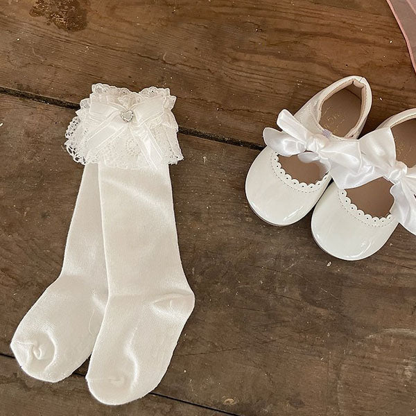 Edel Knee-High Socks Korean infant accessory in ivory made in Korea