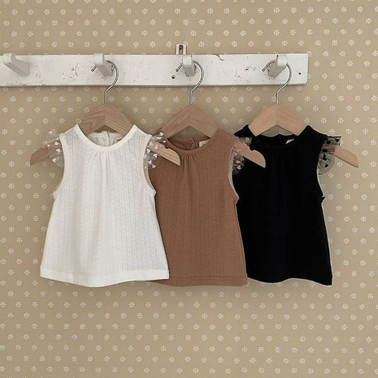 Tenia Eyelet Tee Korean infant t-shirt in white made in Korea
