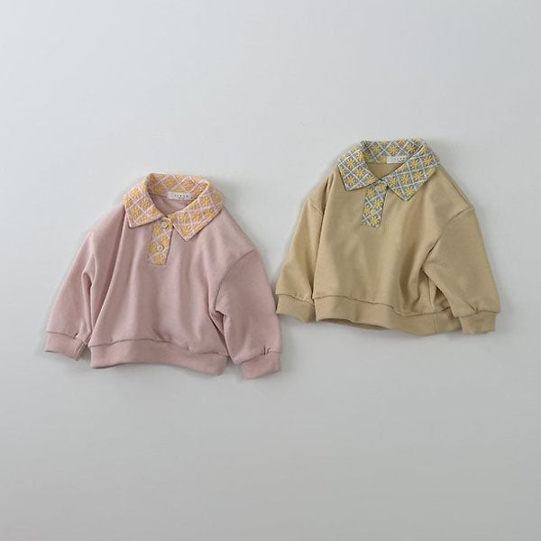 Floral Collar Sweatshirt Korean toddler sweater in pink made in Korea